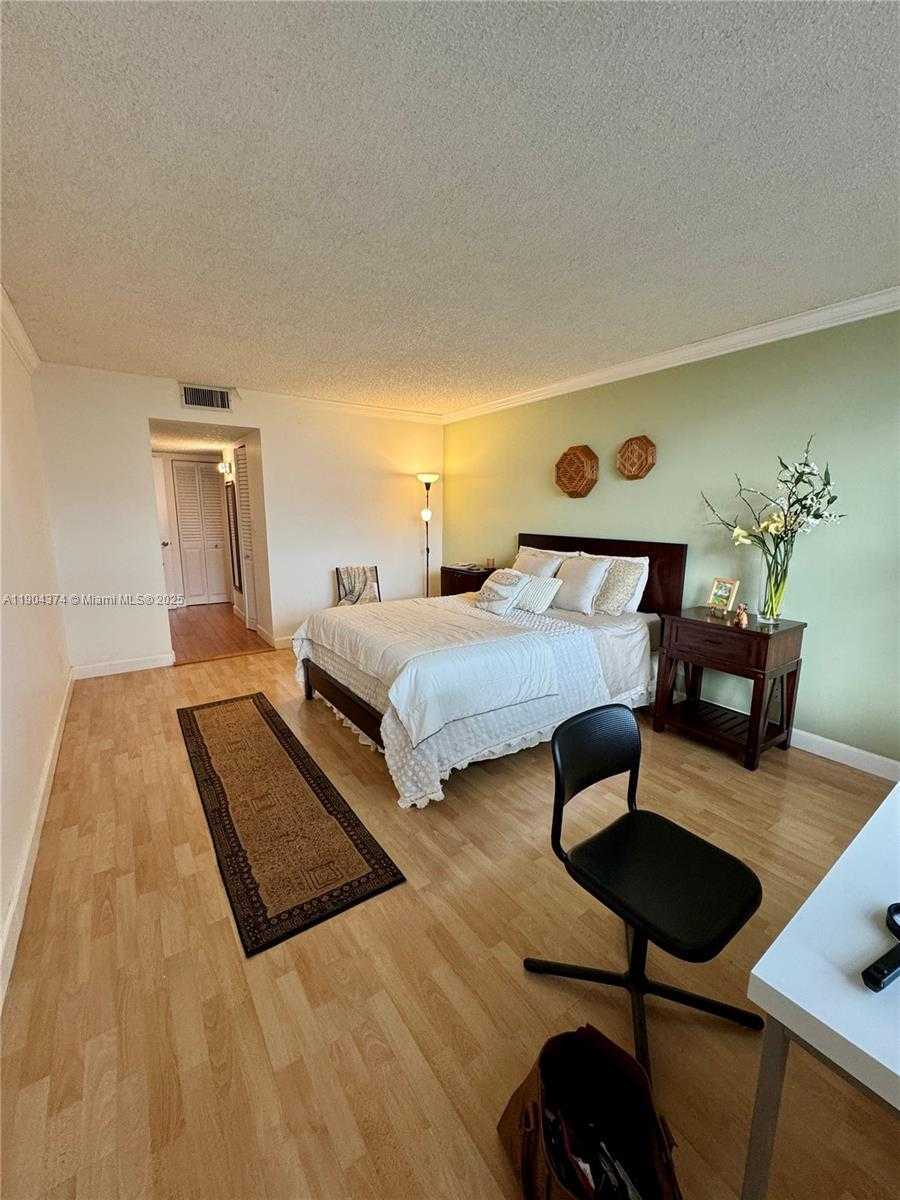 Small Image of 18151 NORTH EAST 31ST CT #1103, Aventura Number 14