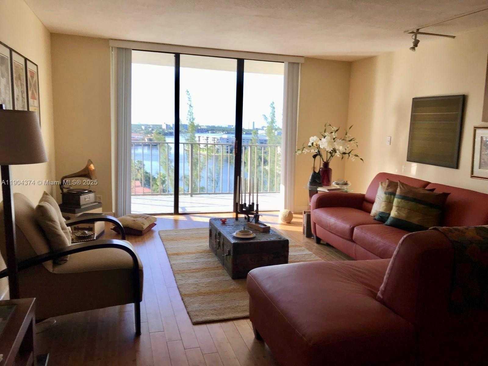 Small Image of 18151 NORTH EAST 31ST CT #1103, Aventura Number 2