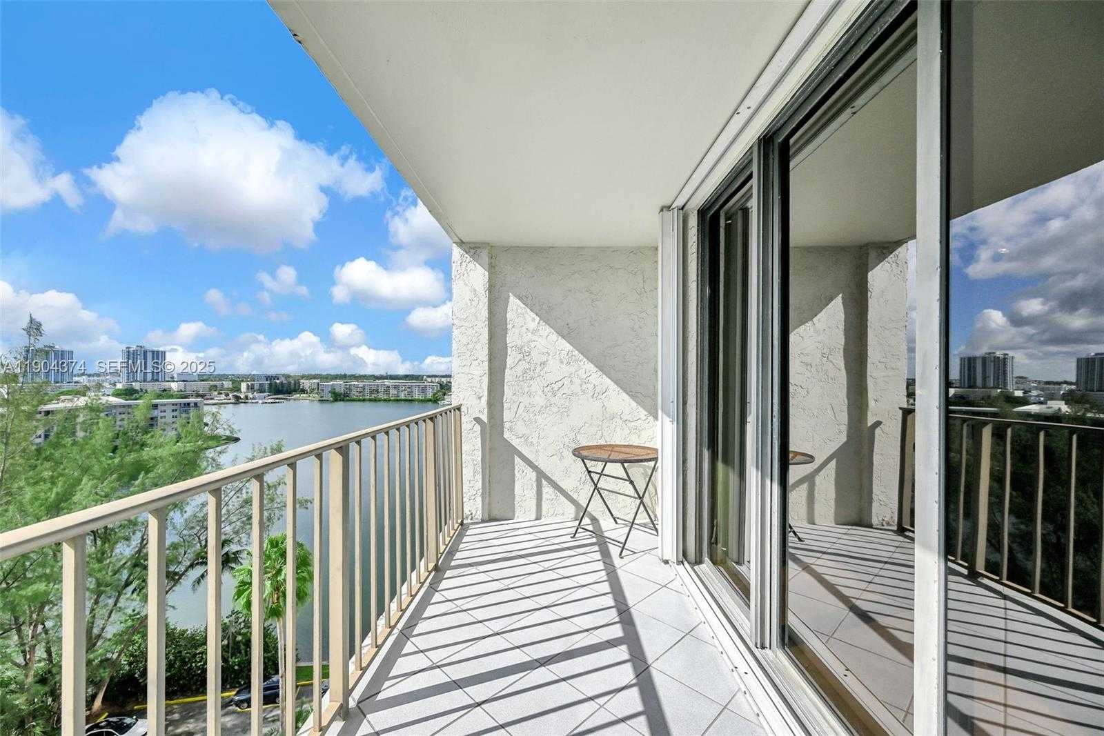 Small Image of 18151 NORTH EAST 31ST CT #1103, Aventura Number 30