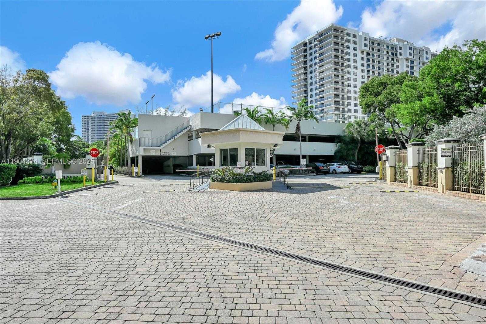 Small Image of 18151 NORTH EAST 31ST CT #1103, Aventura Number 36