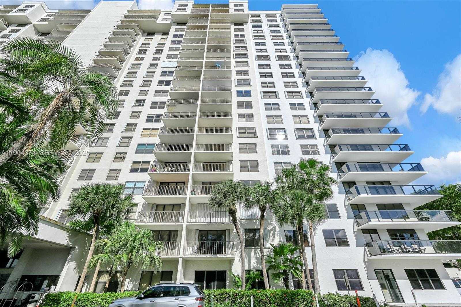 Small Image of 18151 NORTH EAST 31ST CT #1103, Aventura Number 37