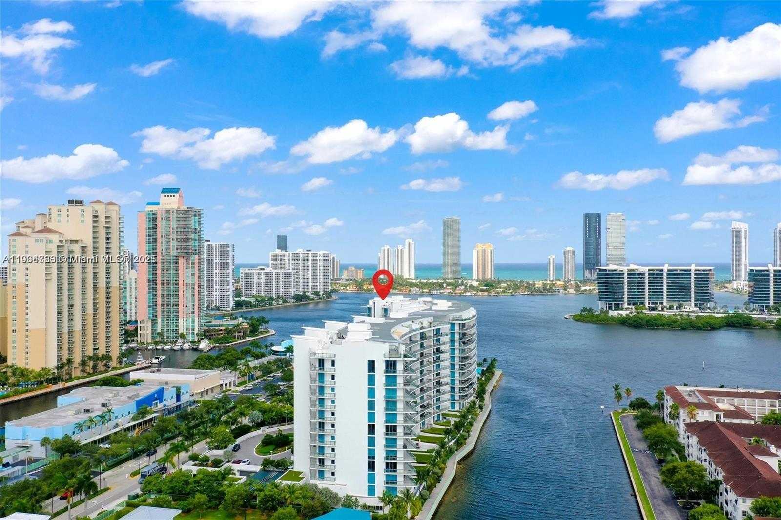 Imagen de Pequeño Objeto