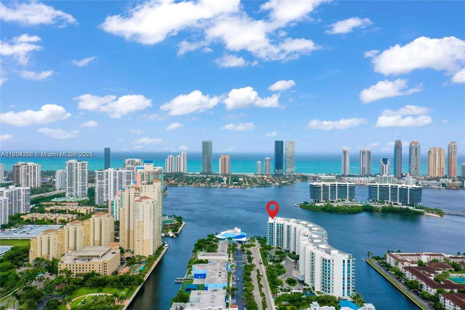 Imagen de Pequeño Objeto