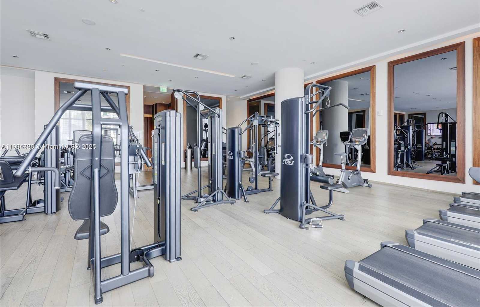 Imagen de Pequeño Objeto