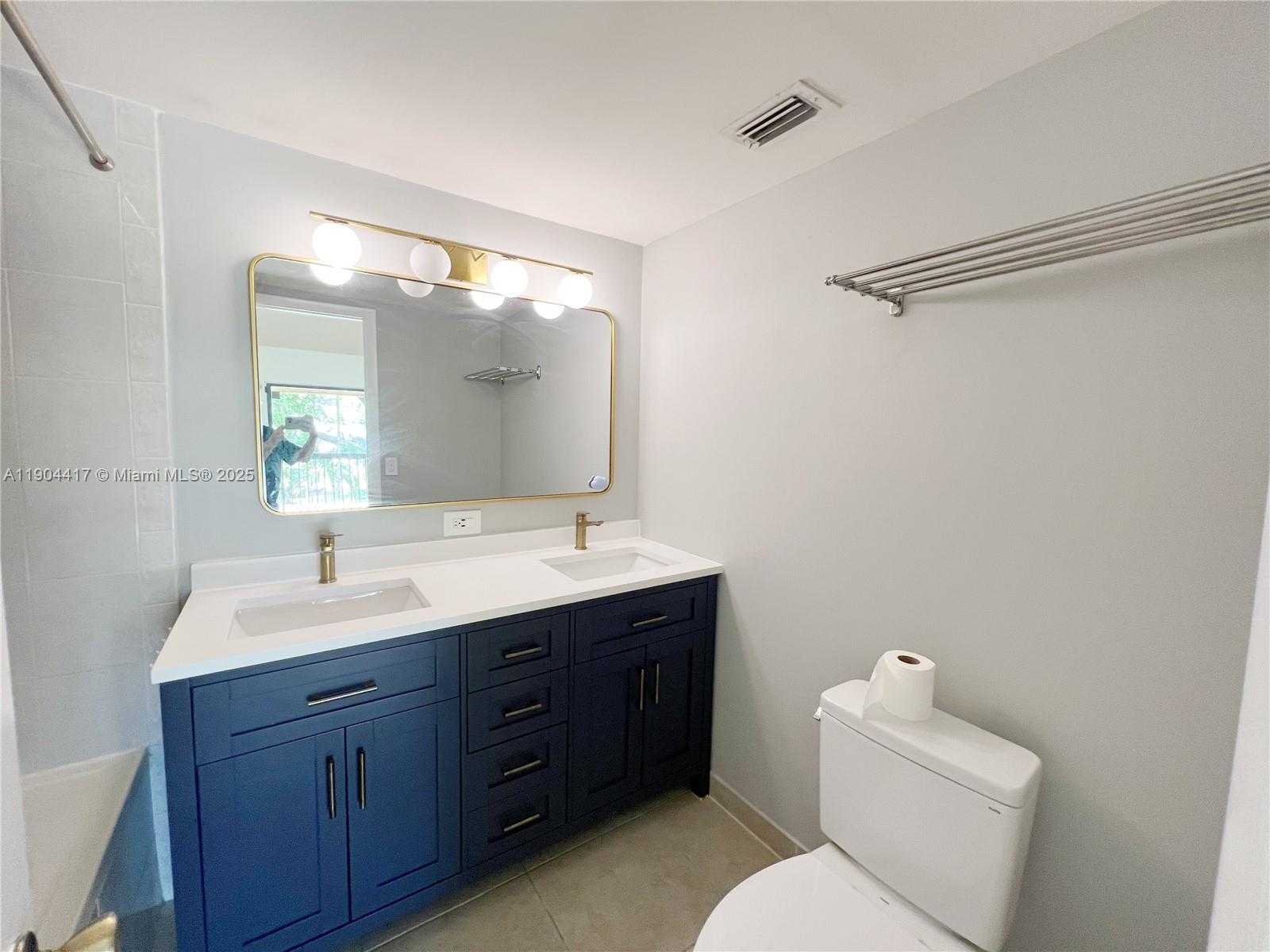 Small Image of 7847 SOUTH WEST 102ND LN, Miami Number 13