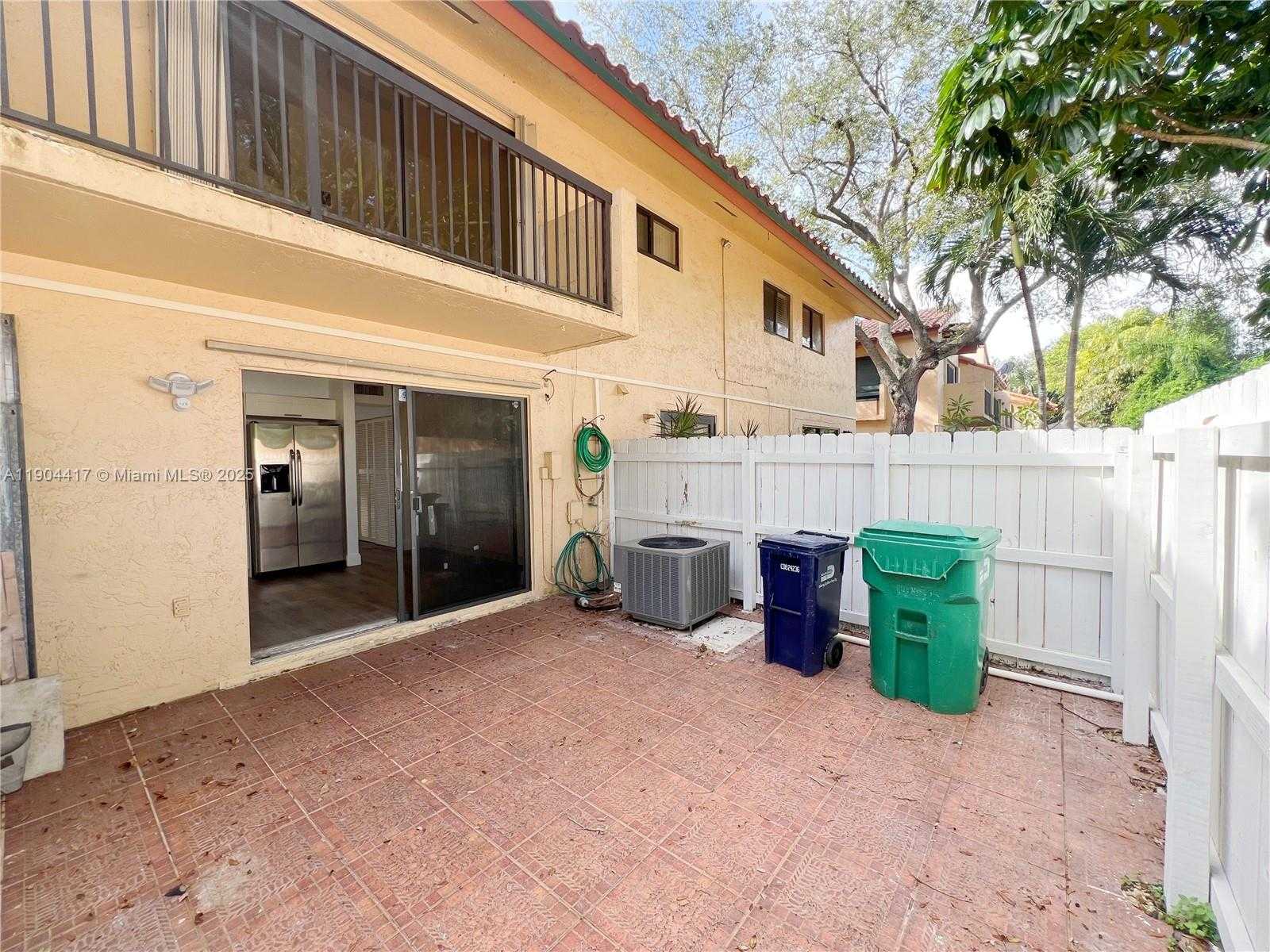 Small Image of 7847 SOUTH WEST 102ND LN, Miami Number 17