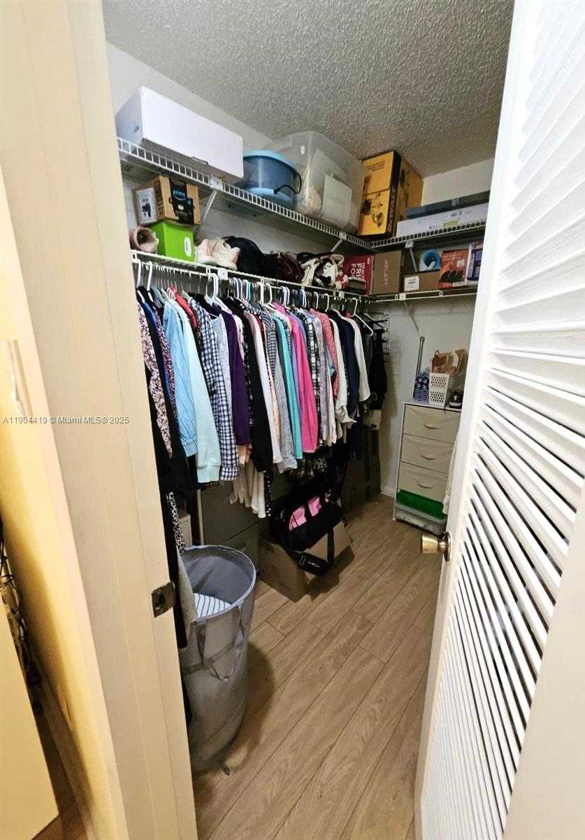 Small Image of 246 DORSET F #246, Boca Raton Number 10