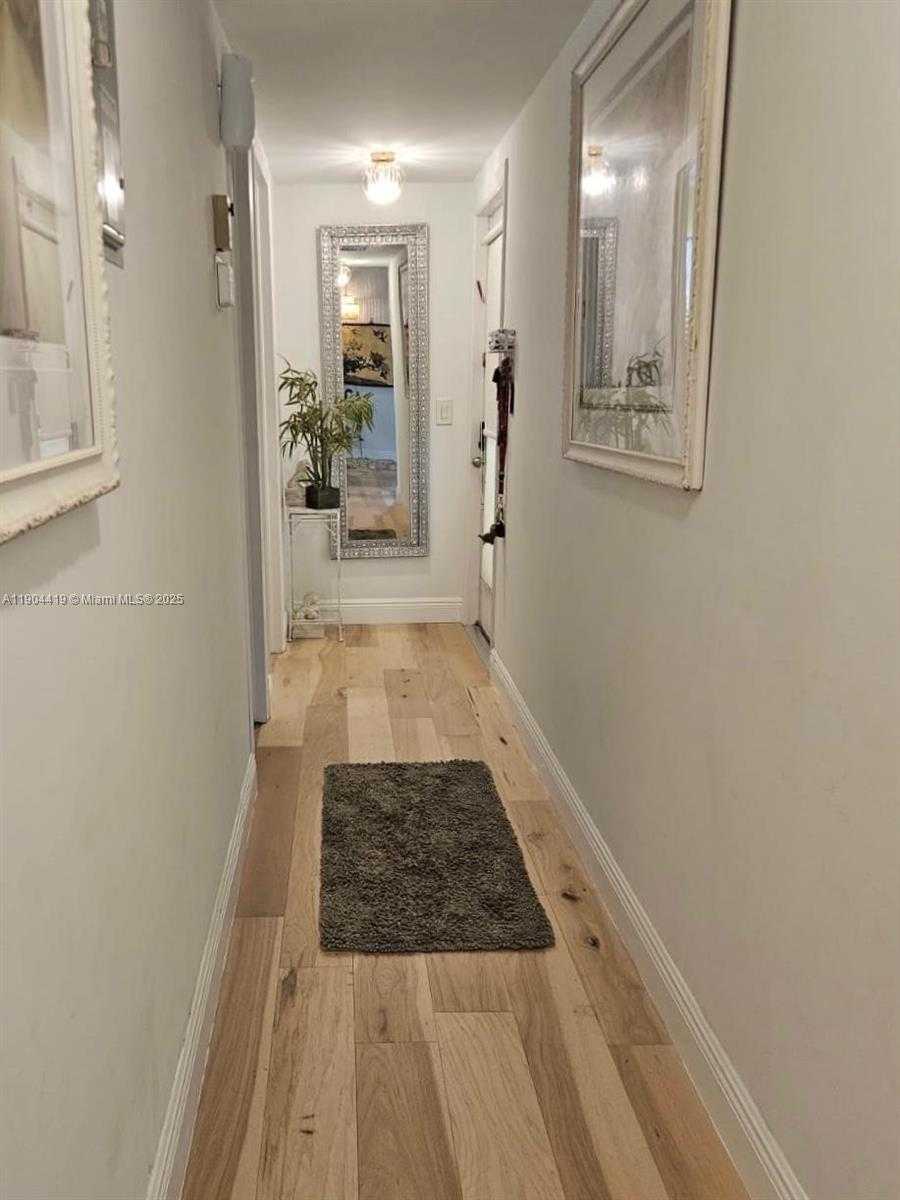 Small Image of 246 DORSET F #246, Boca Raton Number 7