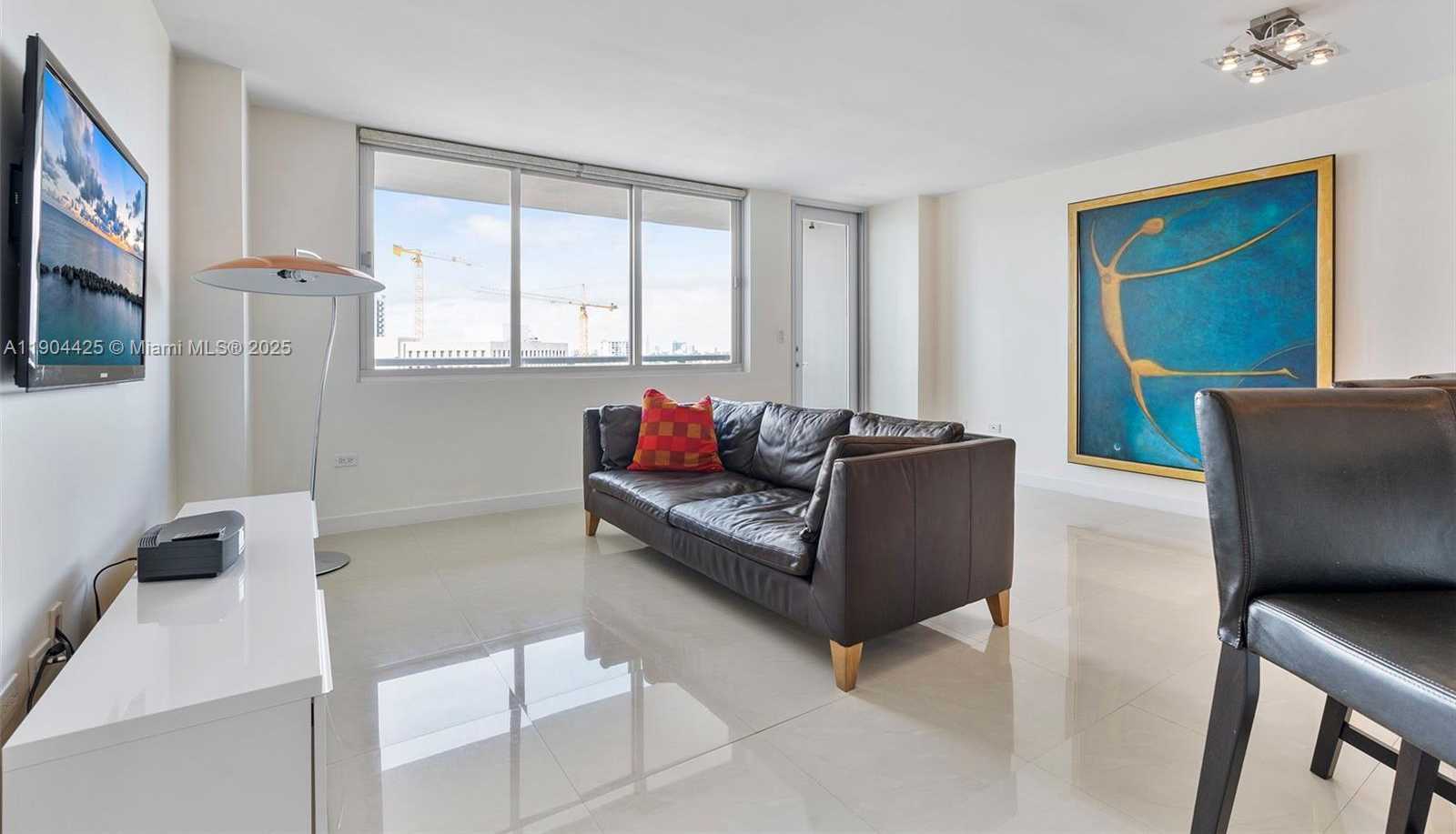 Small Image of 7135 COLLINS AVE #733, Miami Beach Number 10