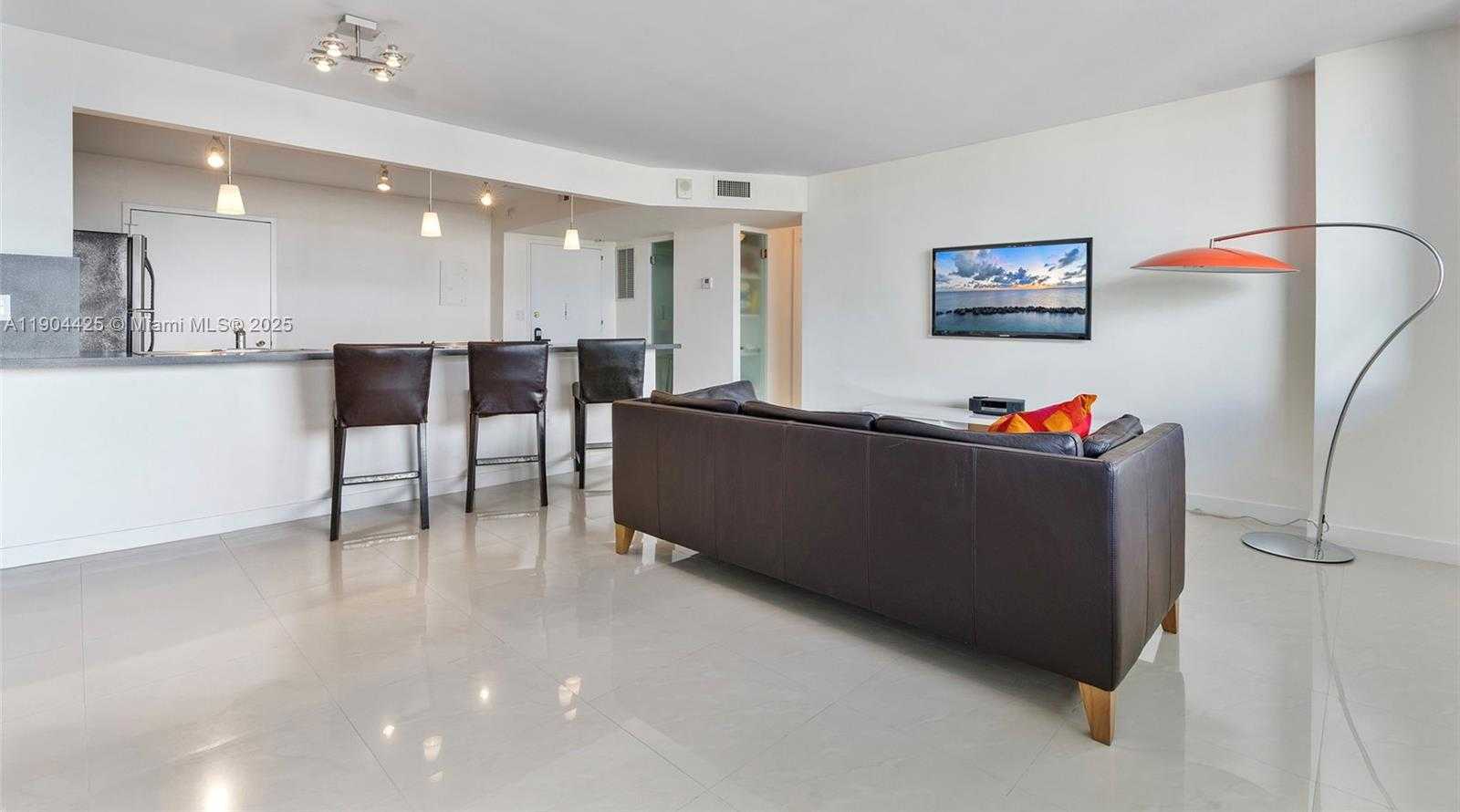 Small Image of 7135 COLLINS AVE #733, Miami Beach Number 12