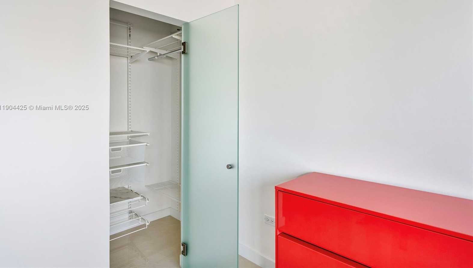 Small Image of 7135 COLLINS AVE #733, Miami Beach Number 19