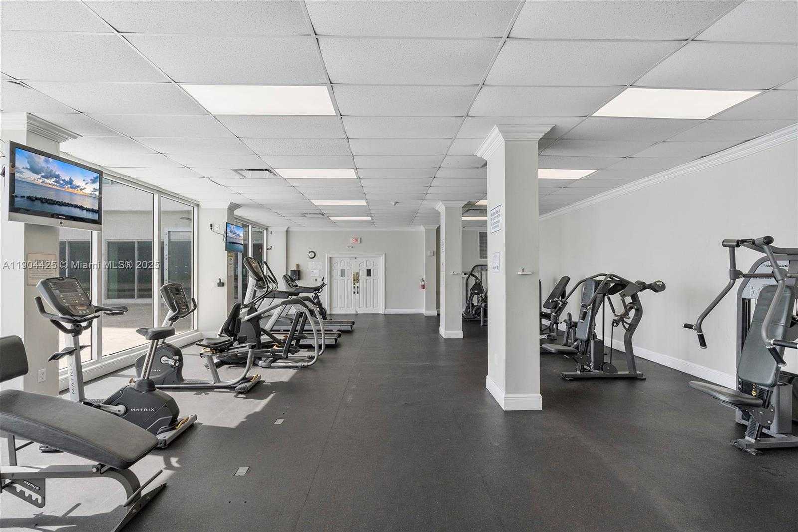 Small Image of 7135 COLLINS AVE #733, Miami Beach Number 35