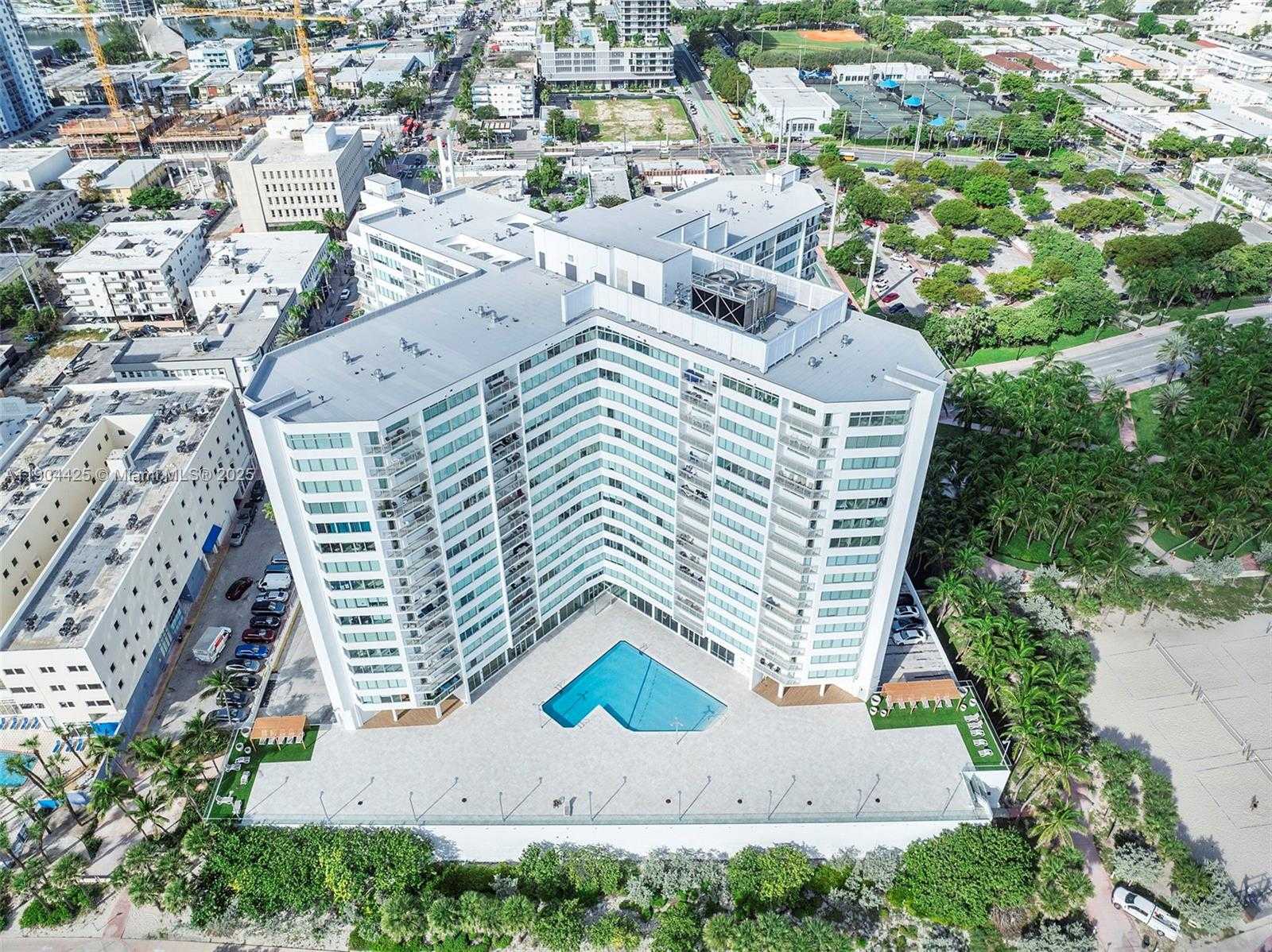 Small Image of 7135 COLLINS AVE #733, Miami Beach Number 38