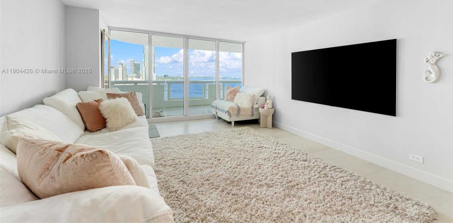 Small Image of 1717 NORTH BAYSHORE DR #A-2637, Miami Number 10