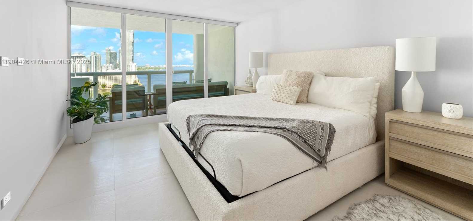 Small Image of 1717 NORTH BAYSHORE DR #A-2637, Miami Number 11