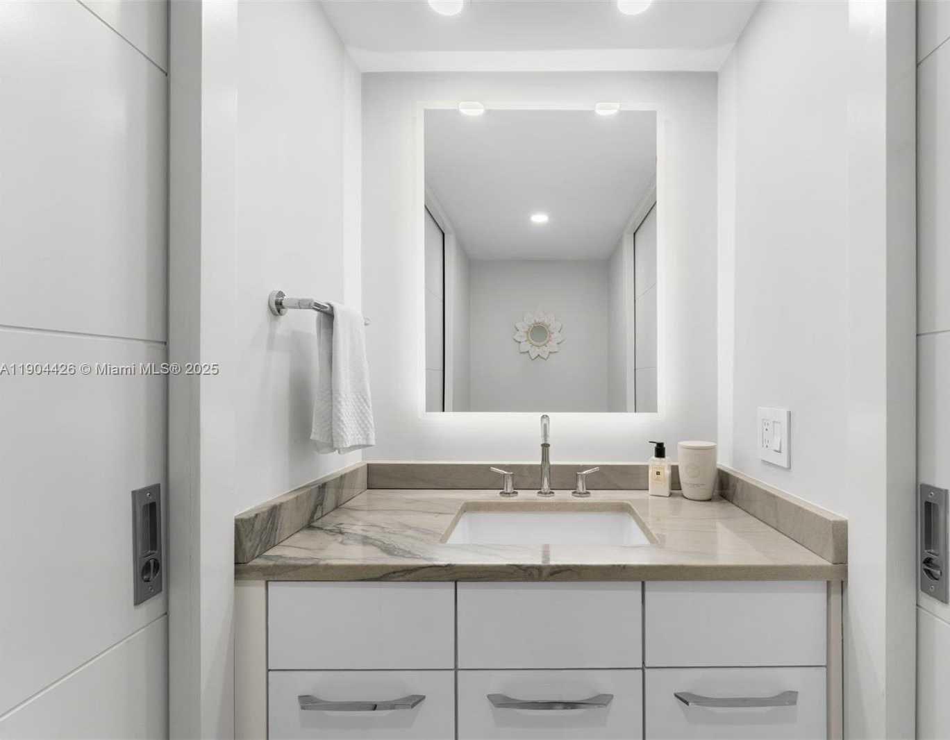 Small Image of 1717 NORTH BAYSHORE DR #A-2637, Miami Number 15