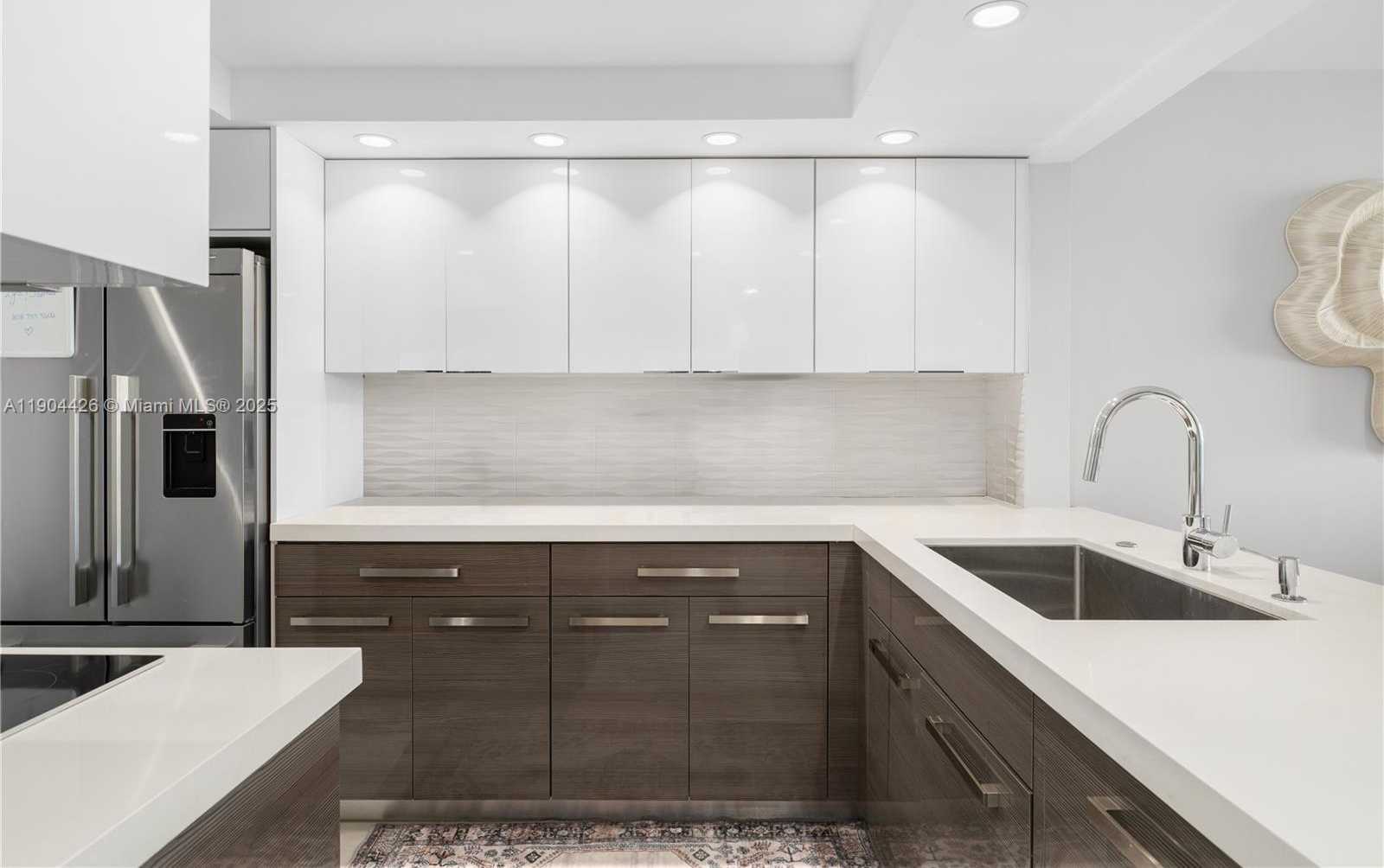 Small Image of 1717 NORTH BAYSHORE DR #A-2637, Miami Number 5