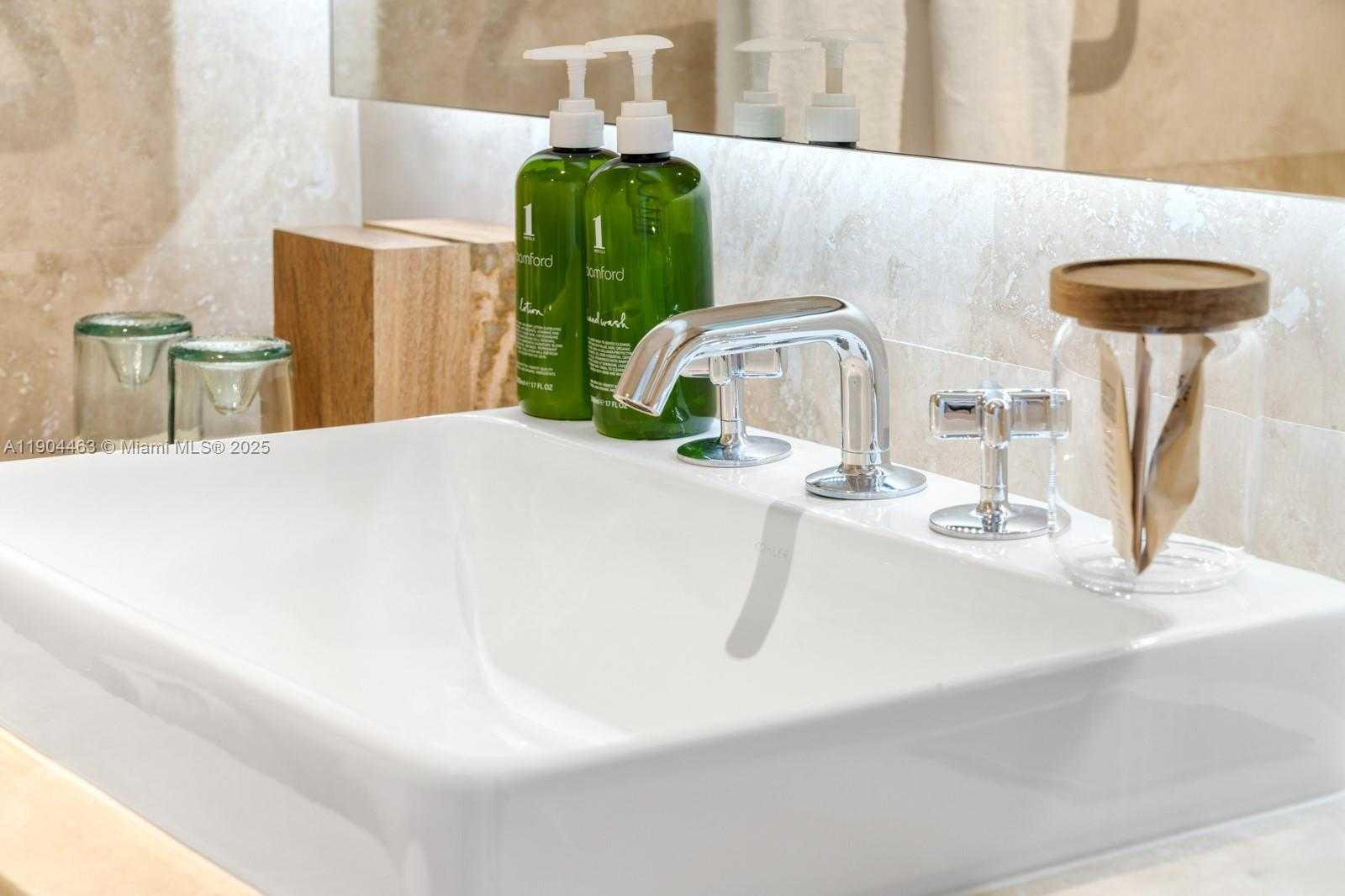 Small Image of 102 24TH ST #1519, Miami Beach Number 13