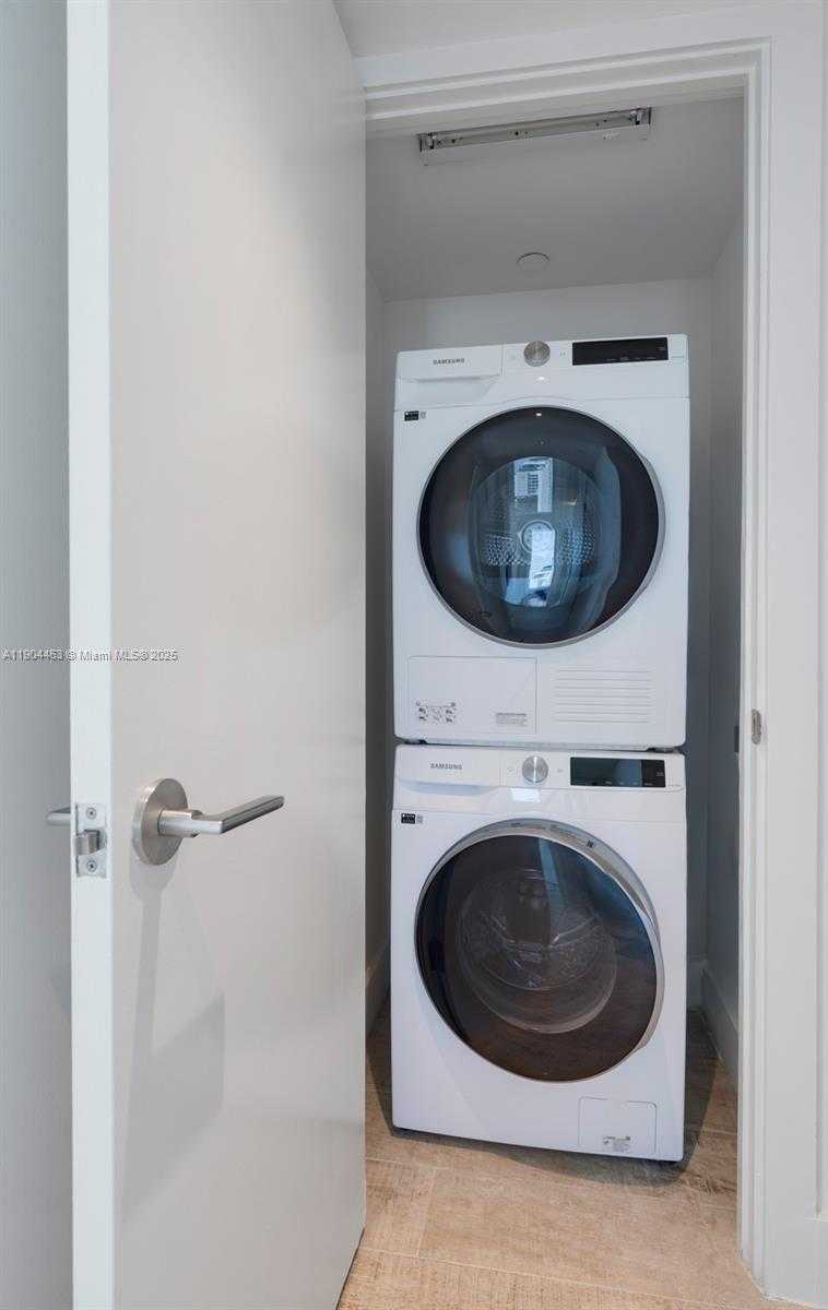 Small Image of 102 24TH ST #1519, Miami Beach Number 23