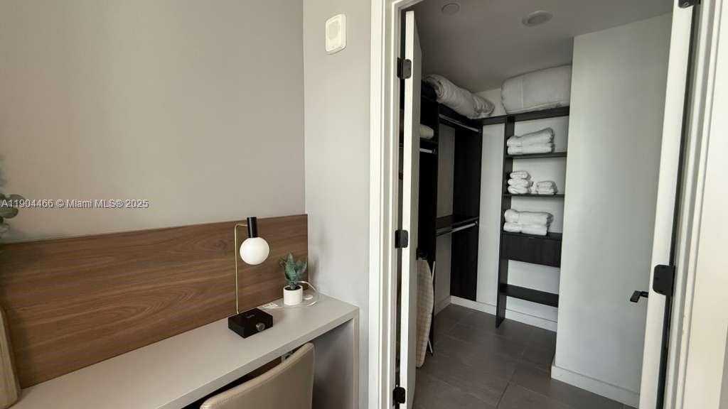 Small Image of 227 NORTH EAST 2ND ST #3104, Miami Number 8