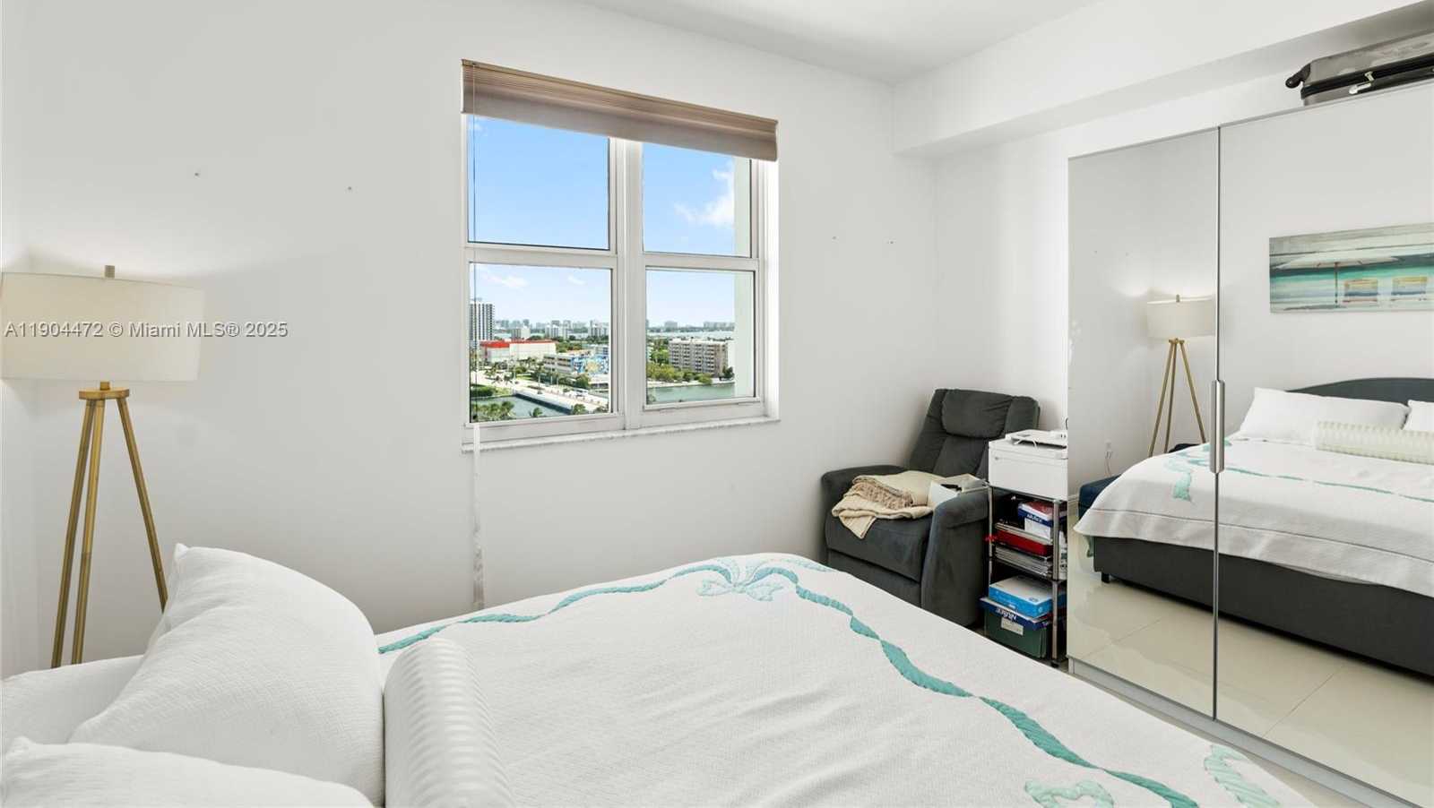 Small Image of 7900 HARBOR ISLAND DR #1223, North Bay Village Number 18