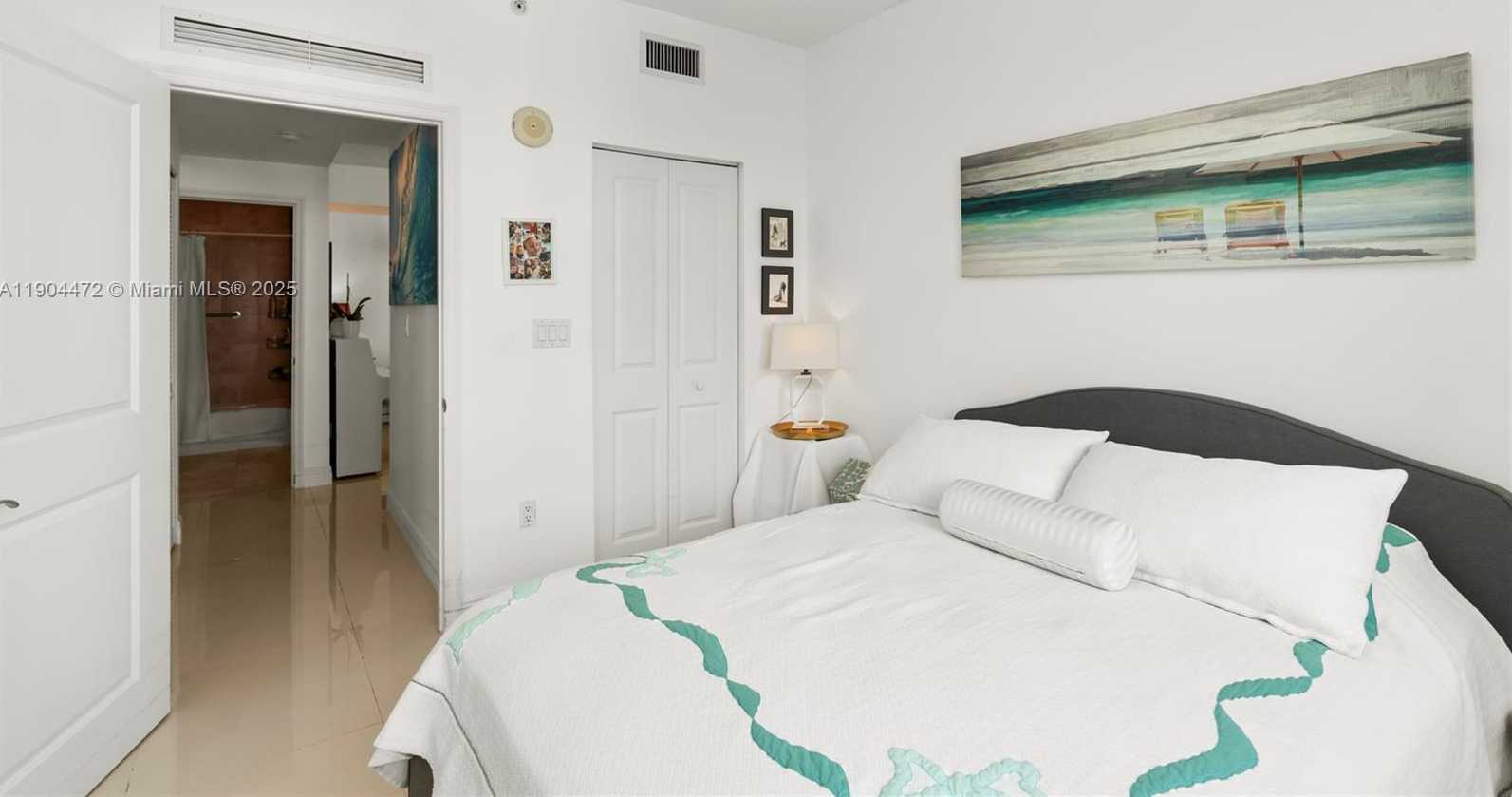 Small Image of 7900 HARBOR ISLAND DR #1223, North Bay Village Number 19