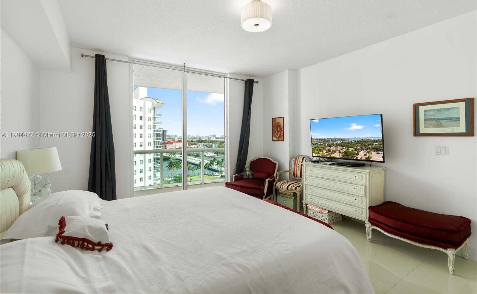 Small Image of 7900 HARBOR ISLAND DR #1223, North Bay Village Number 26