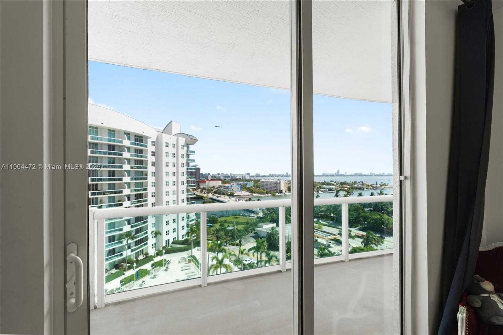 Small Image of 7900 HARBOR ISLAND DR #1223, North Bay Village Number 27