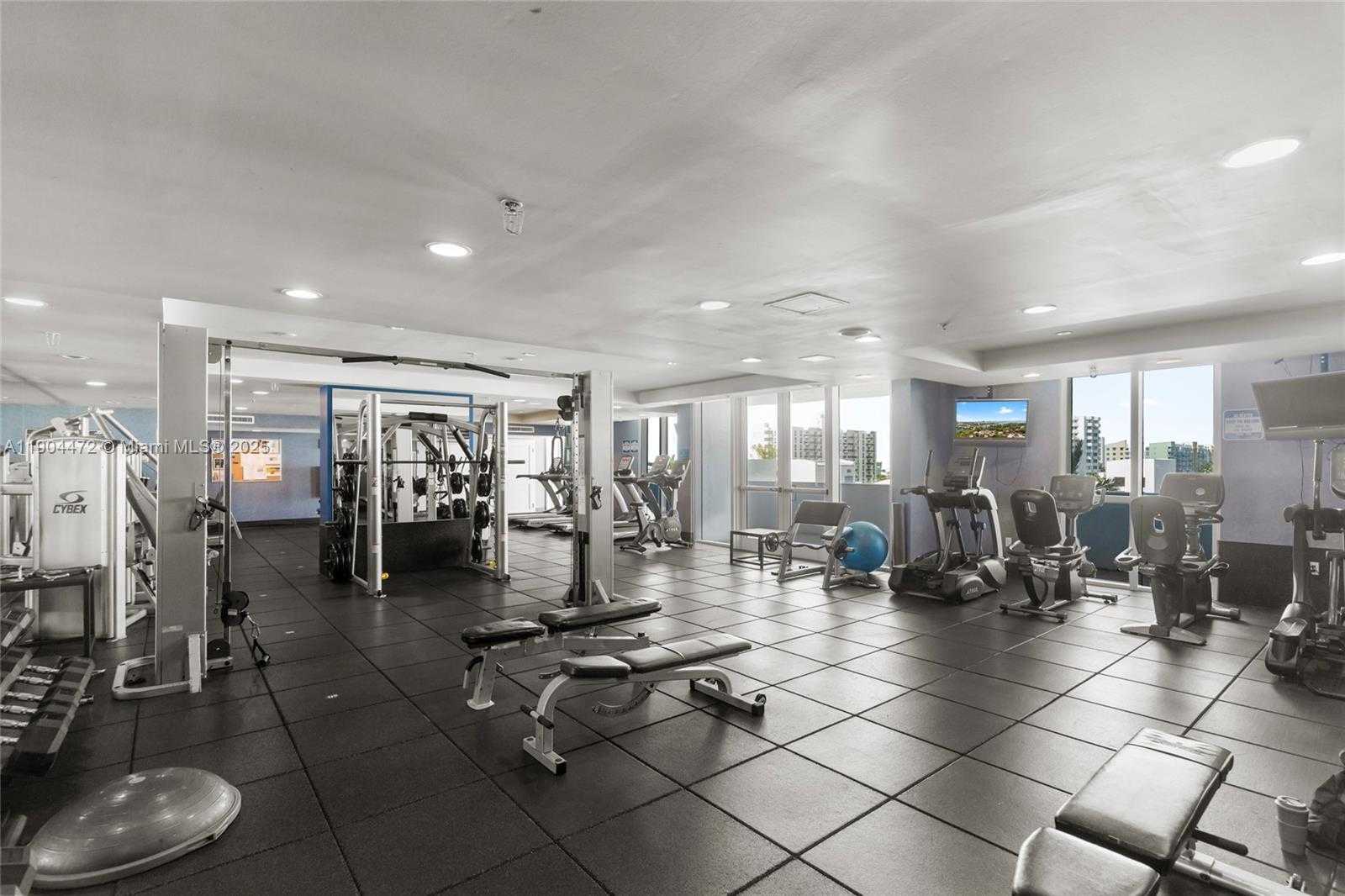 Small Image of 7900 HARBOR ISLAND DR #1223, North Bay Village Number 31