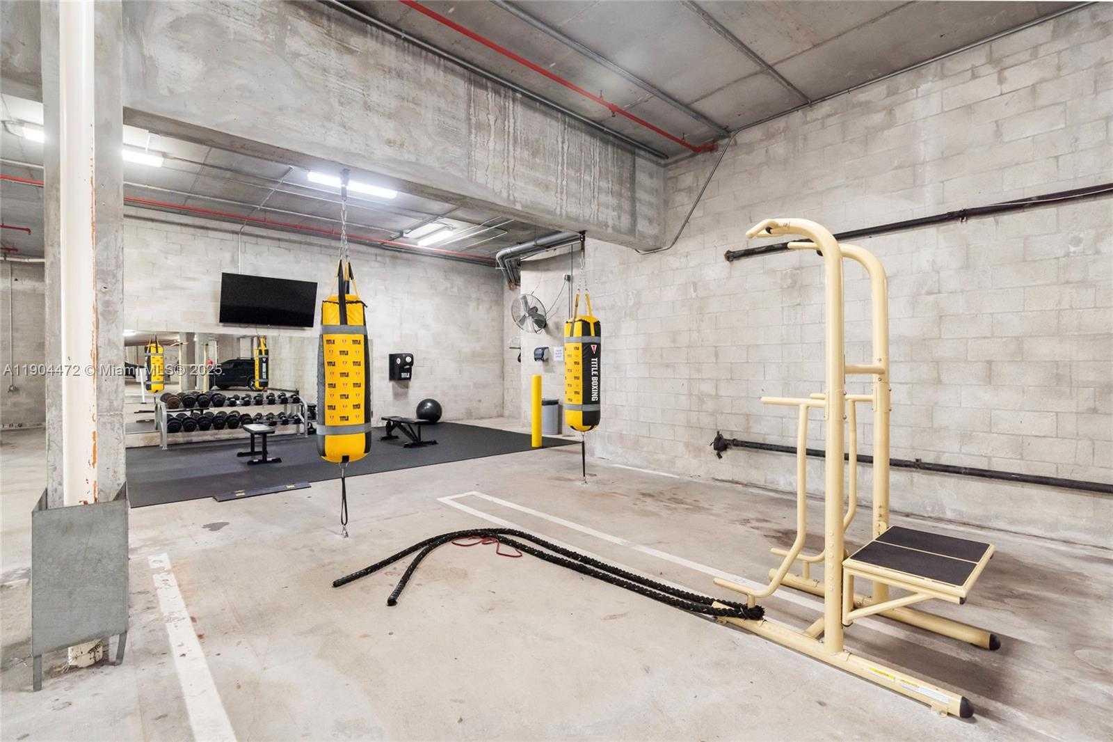 Small Image of 7900 HARBOR ISLAND DR #1223, North Bay Village Number 35