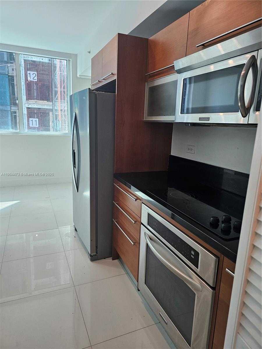 Small Image of 244 BISCAYNE BLVD #908, Miami Number 10