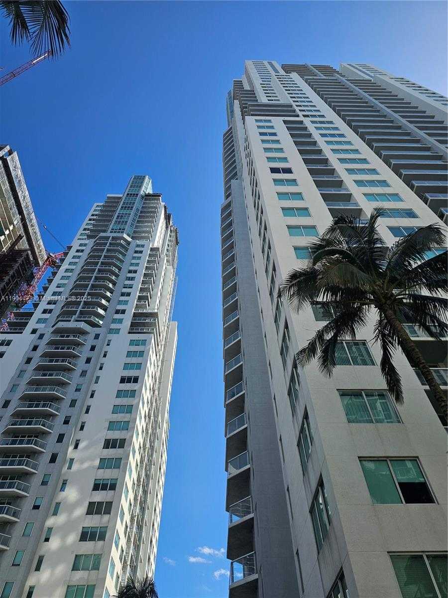 Small Image of 244 BISCAYNE BLVD #908, Miami Number 2