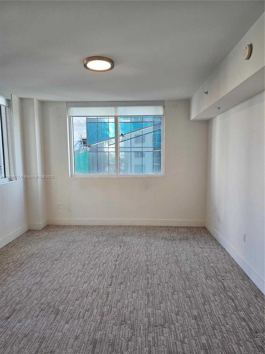 Small Image of 244 BISCAYNE BLVD #908, Miami Number 24
