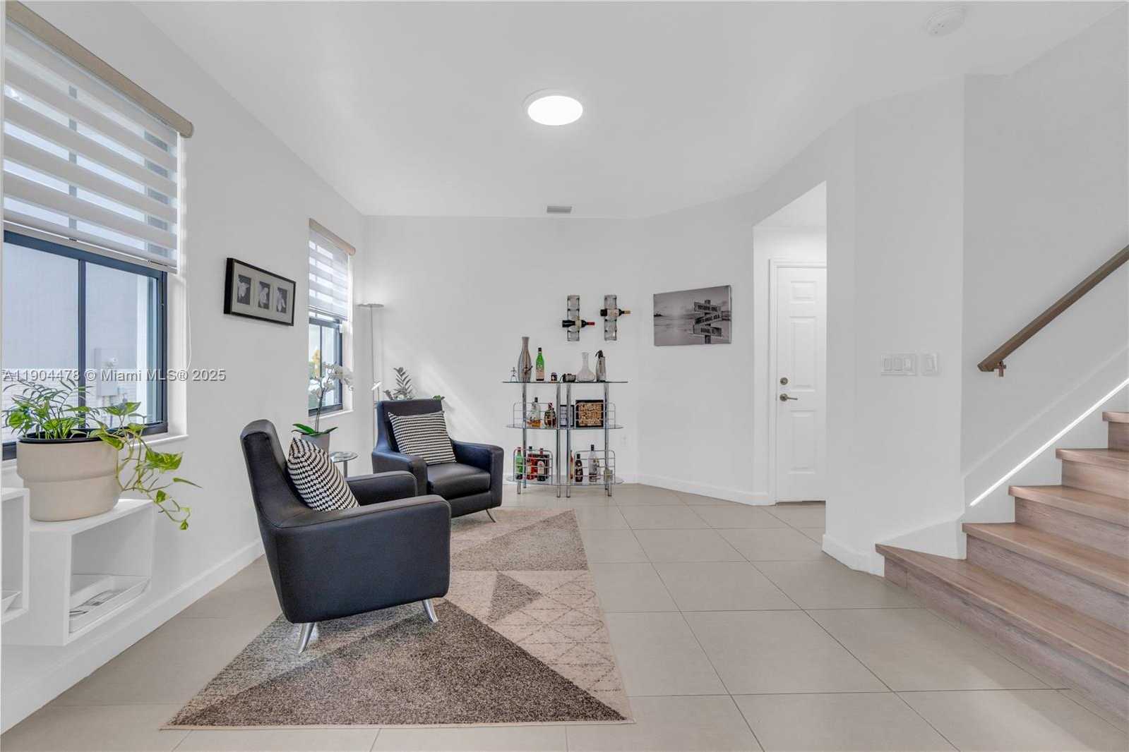 Small Image of 6035 NORTH WEST 104TH PATH, Doral Number 11