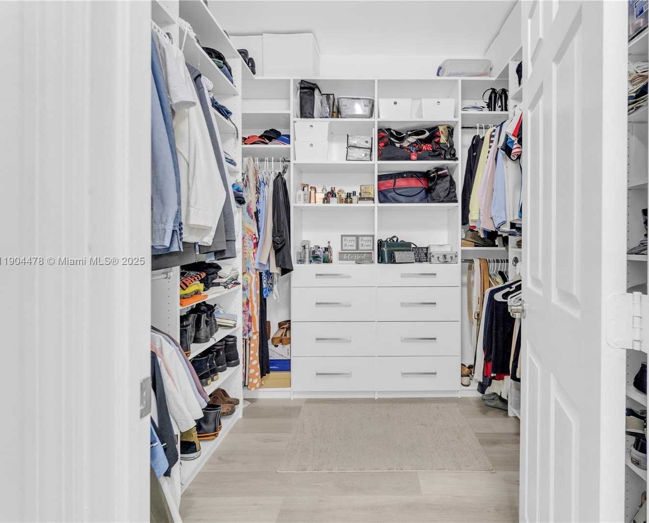 Small Image of 6035 NORTH WEST 104TH PATH, Doral Number 22