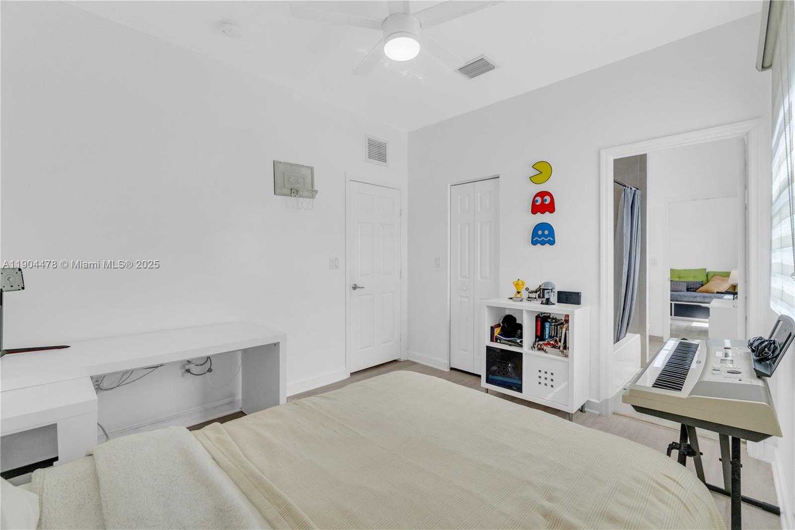 Small Image of 6035 NORTH WEST 104TH PATH, Doral Number 30