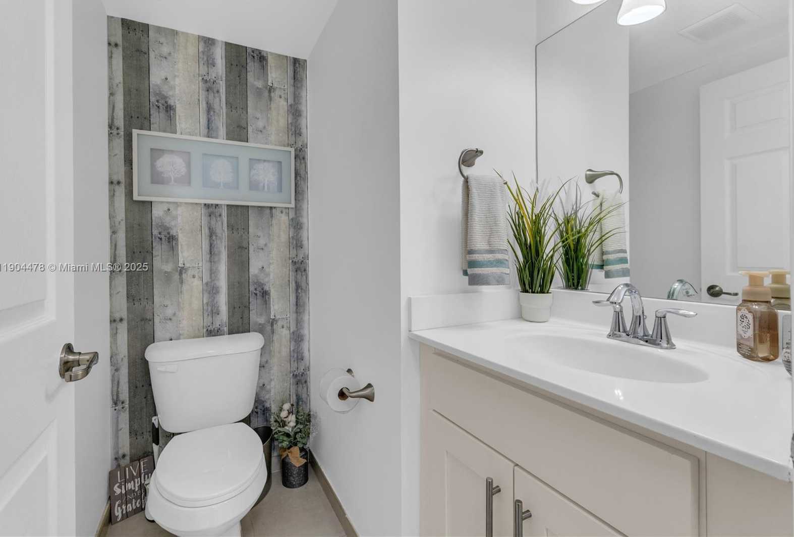 Small Image of 6035 NORTH WEST 104TH PATH, Doral Number 35