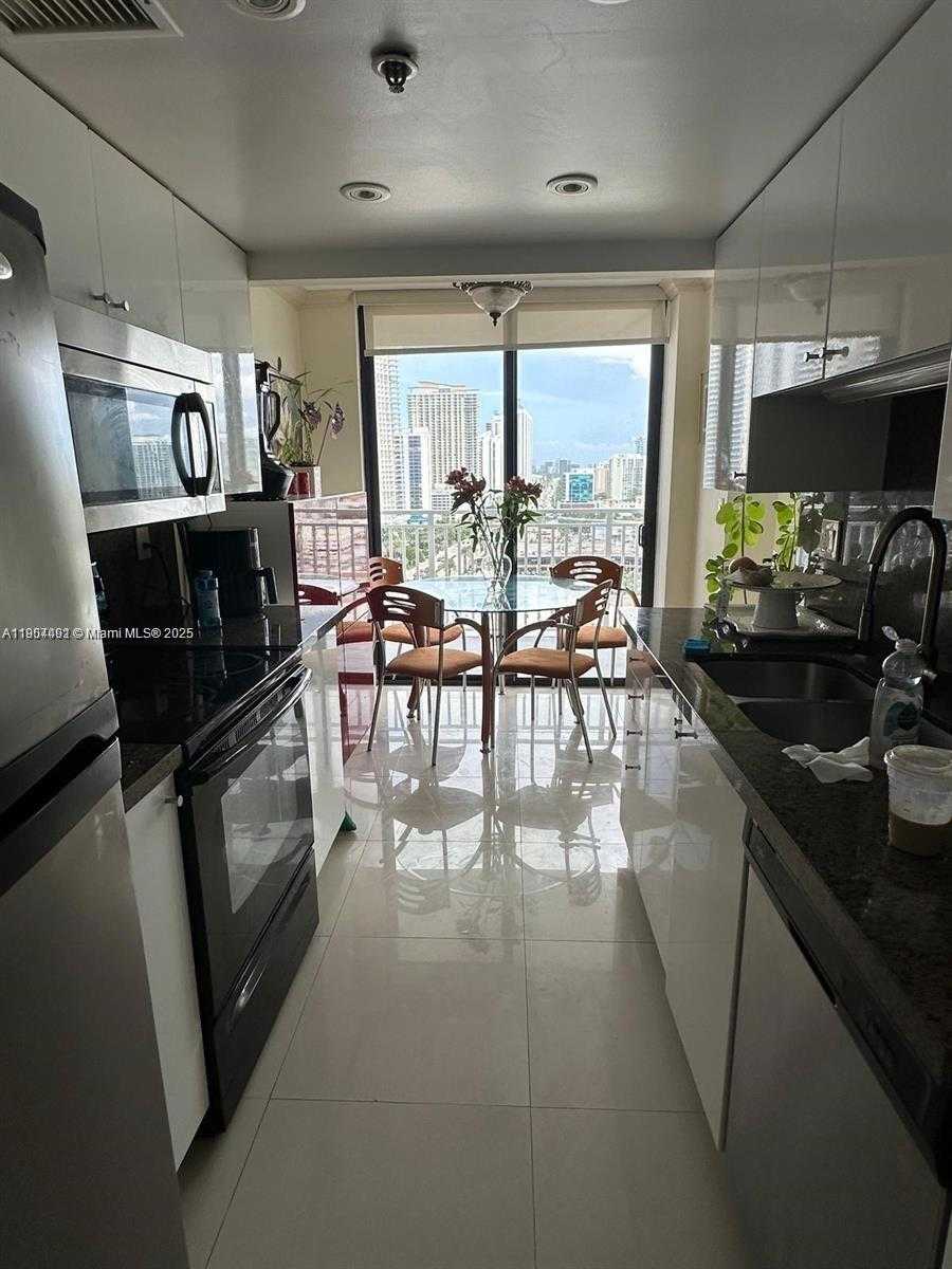 Small Image of 210 174TH ST #2202, Sunny Isles Beach Number 3