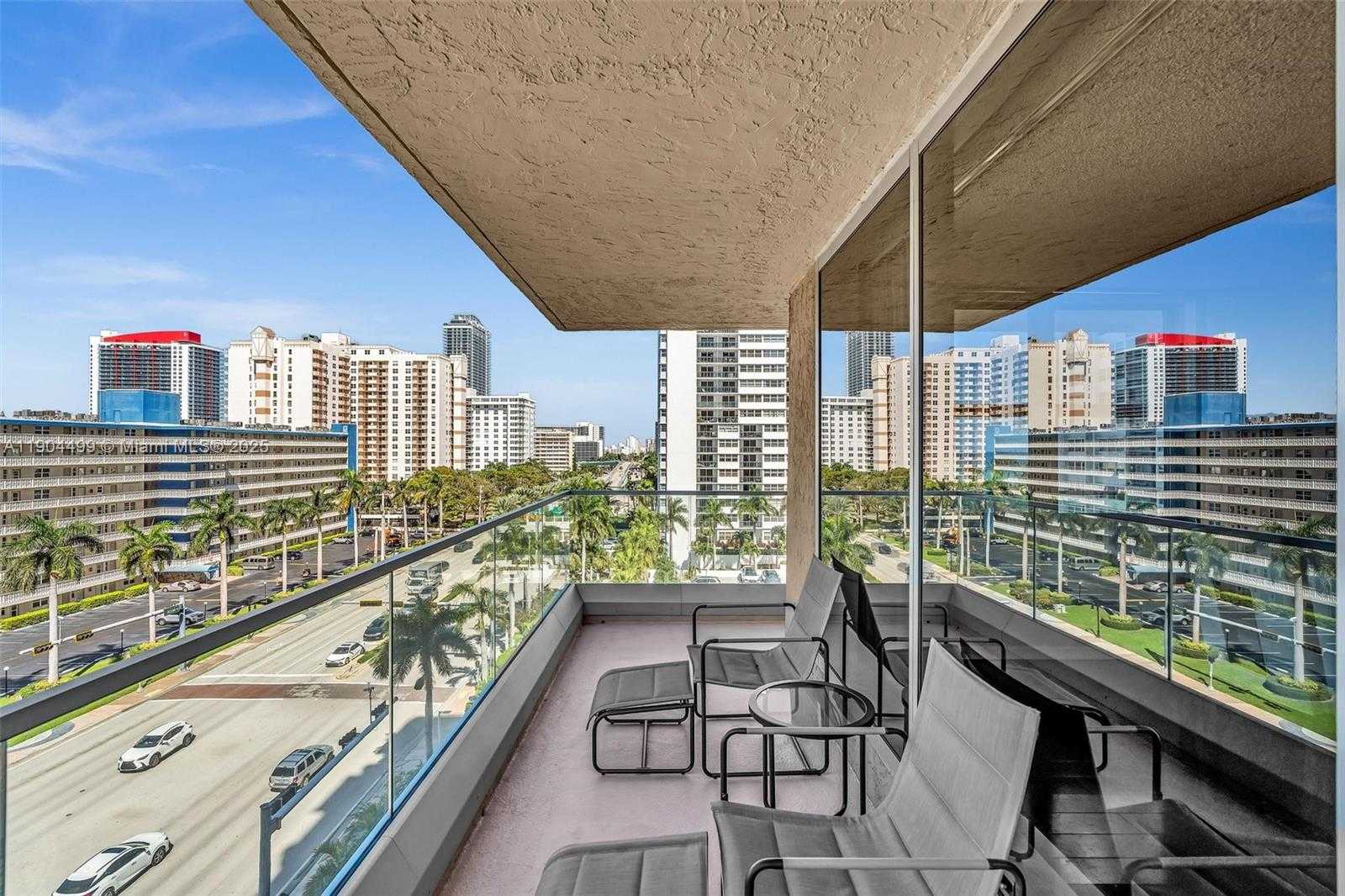 Small Image of 1920 SOUTH OCEAN DR #8D, Hallandale Beach Number 13