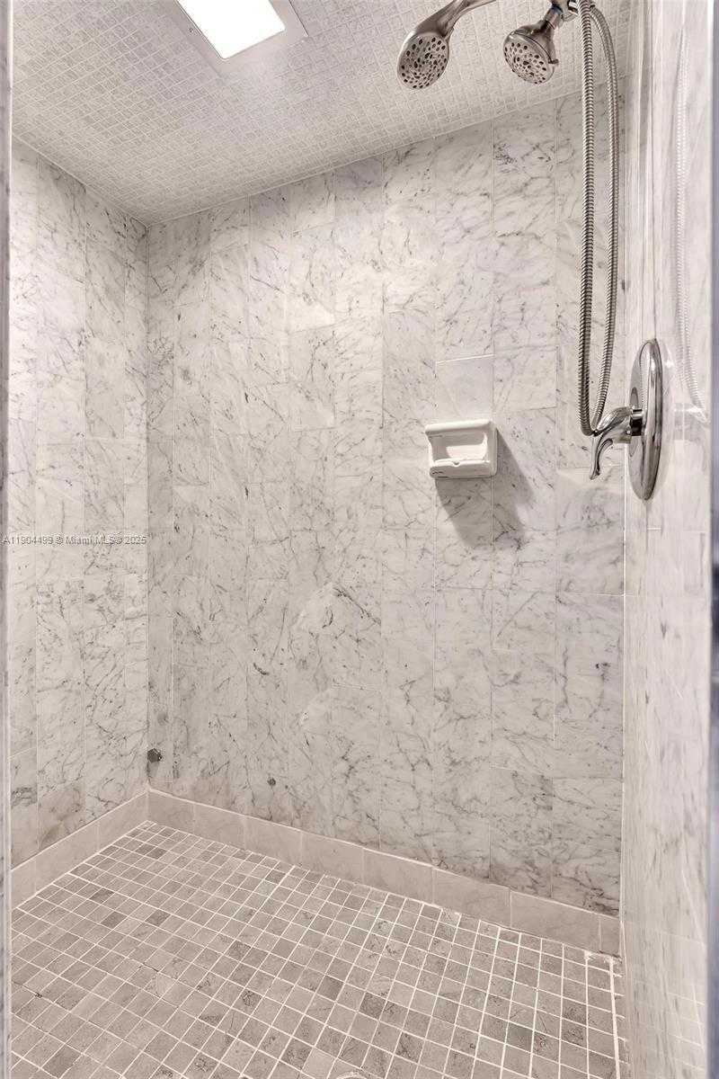 Small Image of 1920 SOUTH OCEAN DR #8D, Hallandale Beach Number 21