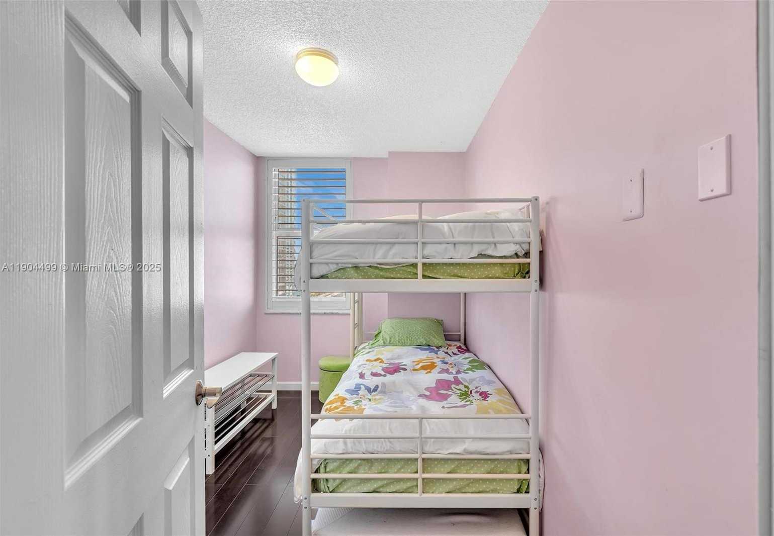 Small Image of 1920 SOUTH OCEAN DR #8D, Hallandale Beach Number 27