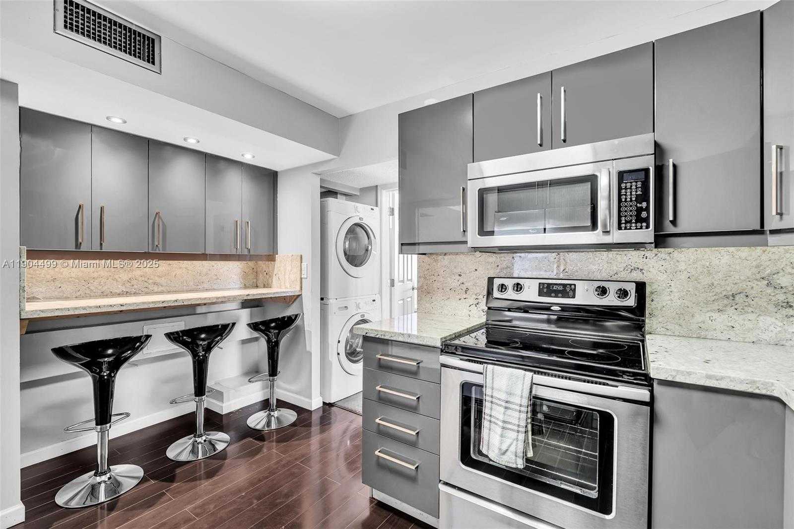 Small Image of 1920 SOUTH OCEAN DR #8D, Hallandale Beach Number 8