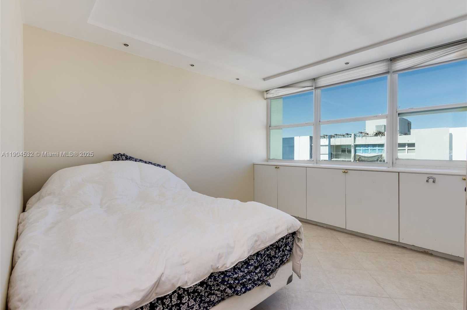 Small Image of 1410 SOUTH OCEAN DR #1702, Hollywood Number 10