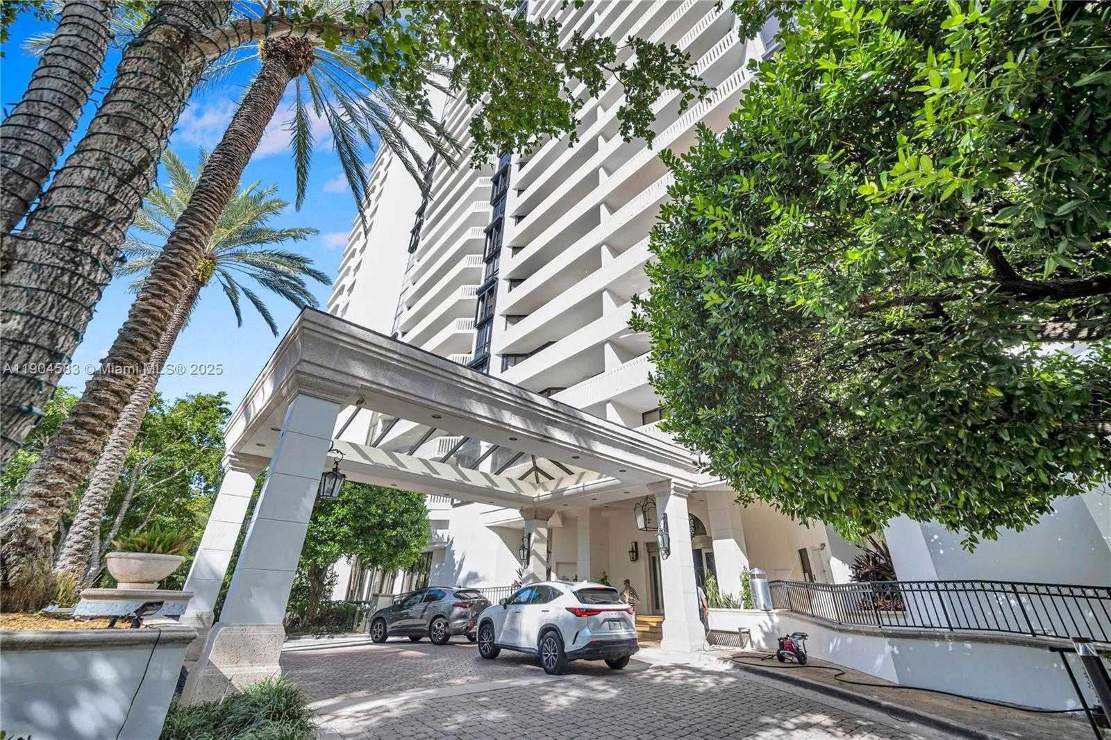 Small Image of 2000 ISLAND BLVD #806, Aventura Number 26