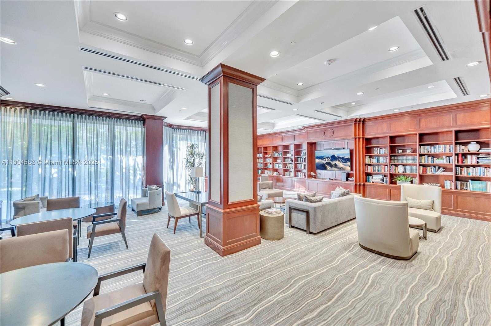 Small Image of 2000 ISLAND BLVD #806, Aventura Number 29