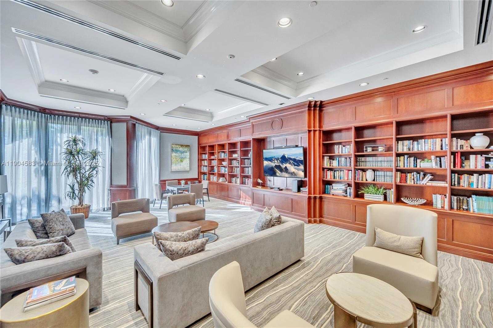 Small Image of 2000 ISLAND BLVD #806, Aventura Number 30