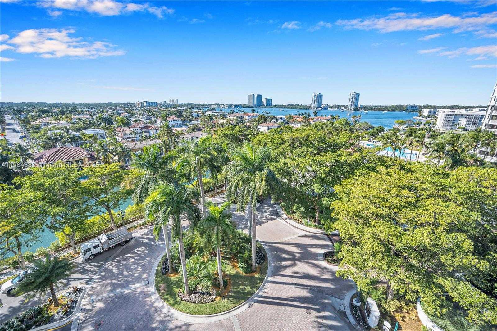 Small Image of 2000 ISLAND BLVD #806, Aventura Number 5