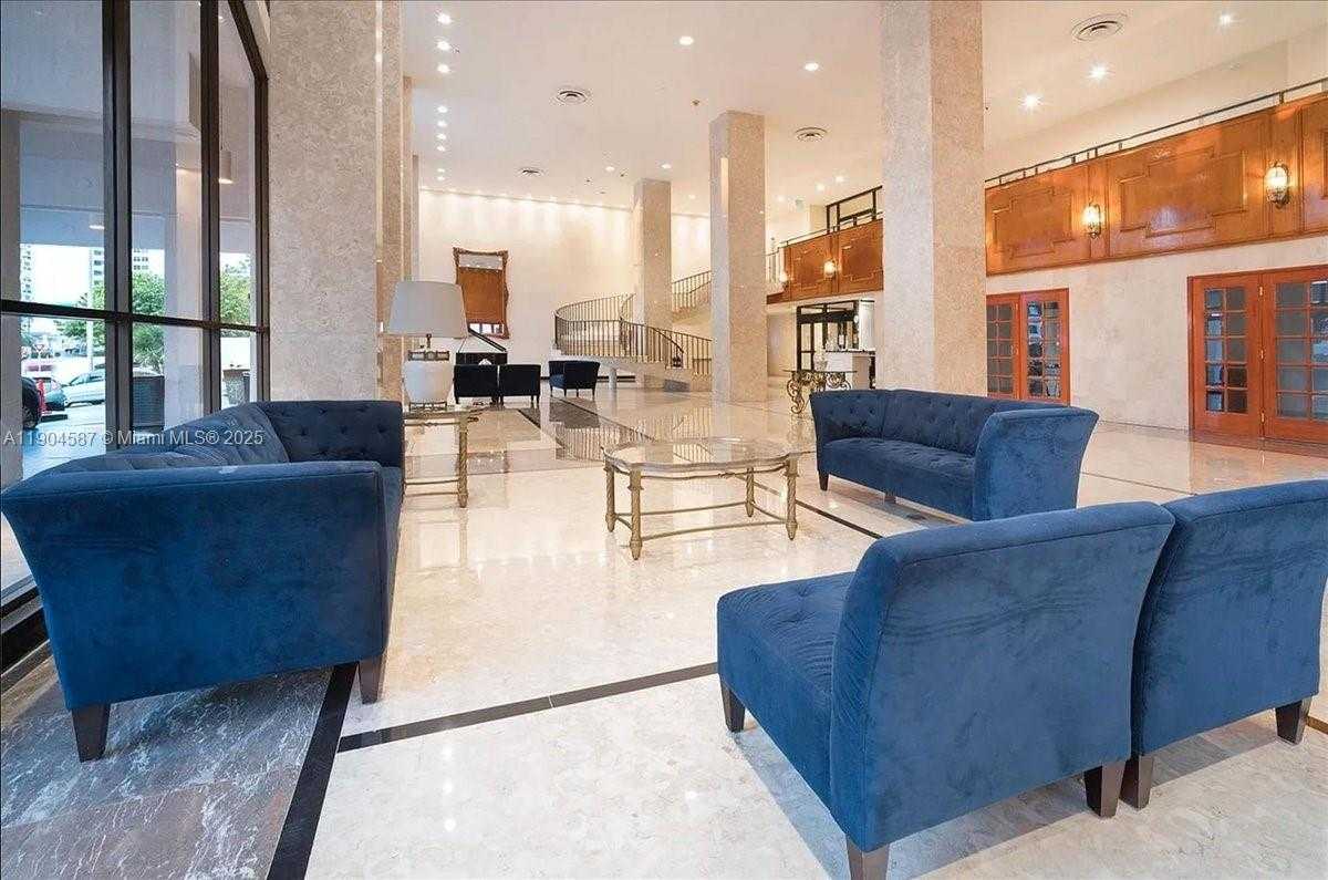 Small Image of 5601 COLLINS AVE #1517, Miami Beach Number 25