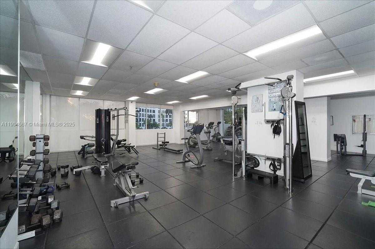 Small Image of 5601 COLLINS AVE #1517, Miami Beach Number 26