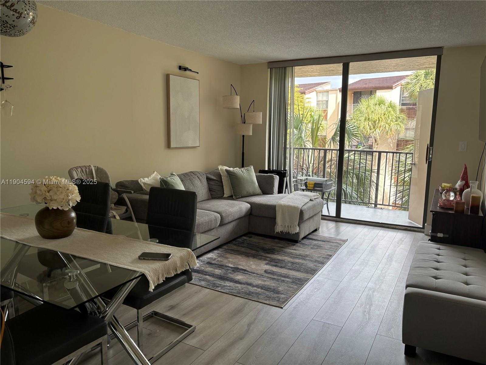 Small Image of 14525 NORTH KENDALL DR #307J, Miami Number 6
